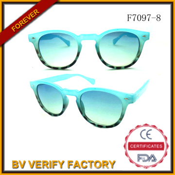 F7097 de óculos de sol polarizados barato retrô cor personalizada